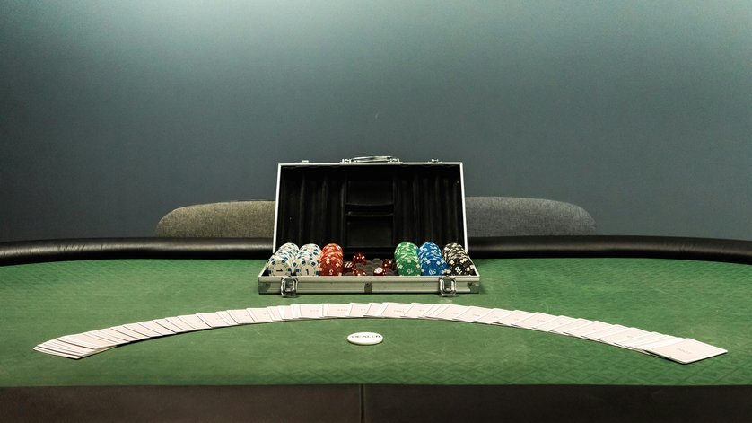 Les jeux de casino en direct vs les jeux basés sur RNG